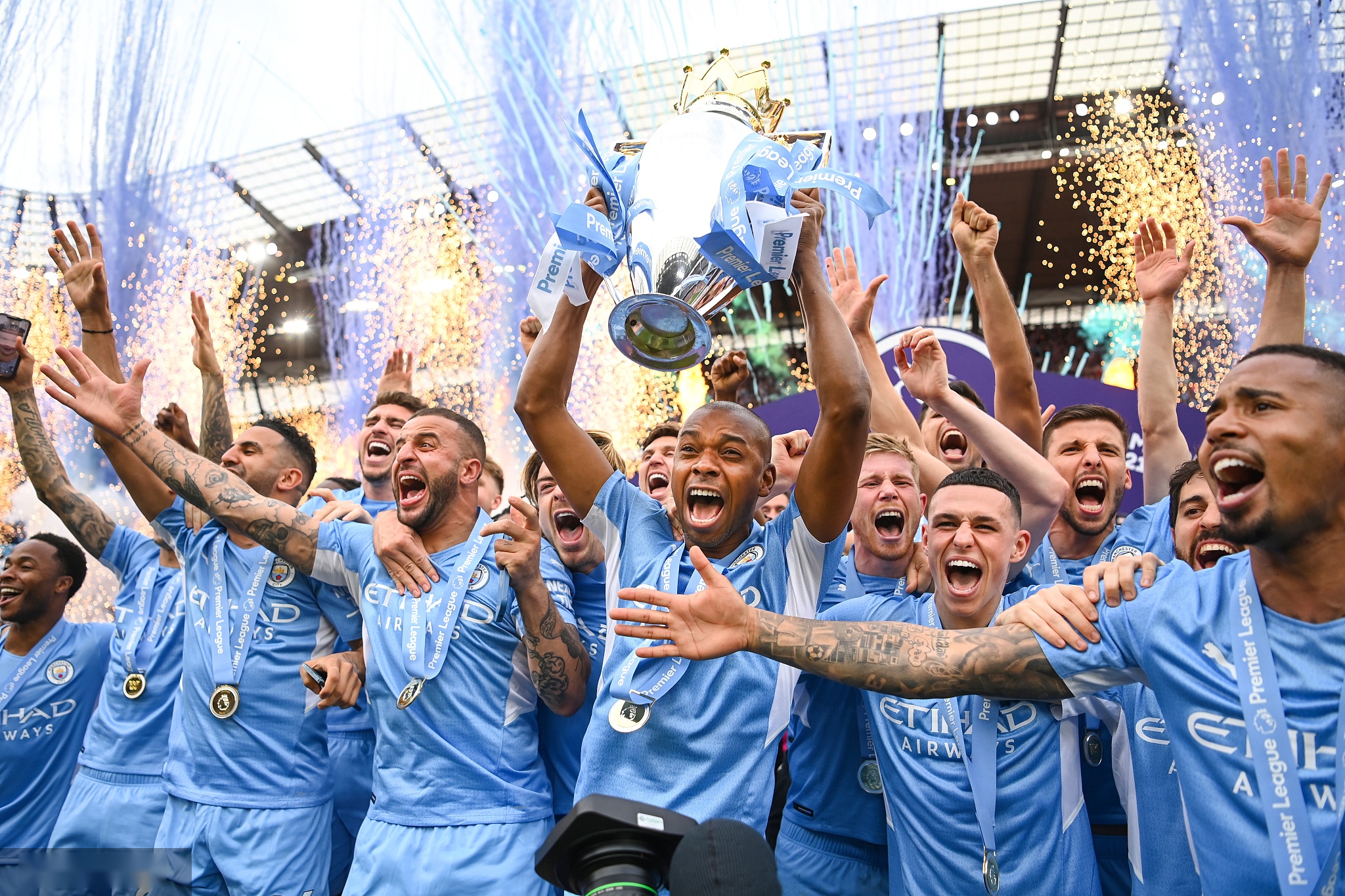 化而闻名的 化而闻名的